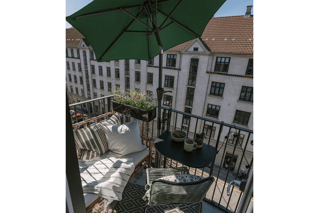 Frida parasoll med vev och tilt Ø160 / Ø200 cm