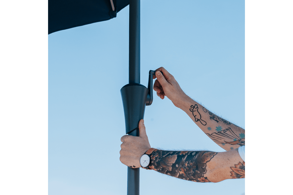 Frida parasoll med vev och tilt Ø160 / Ø200 cm