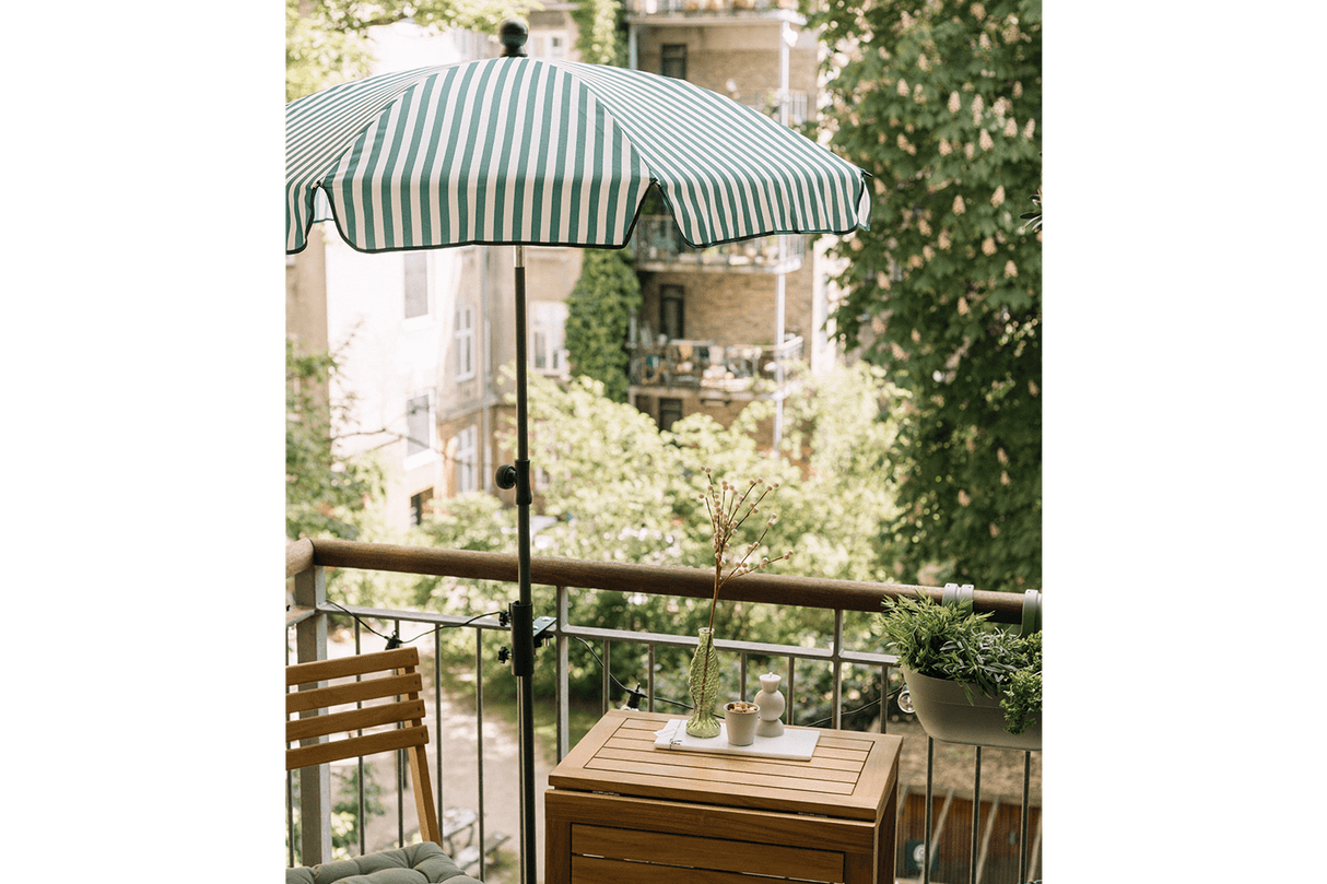 Jamila randig parasoll med tilt Ø130 cm