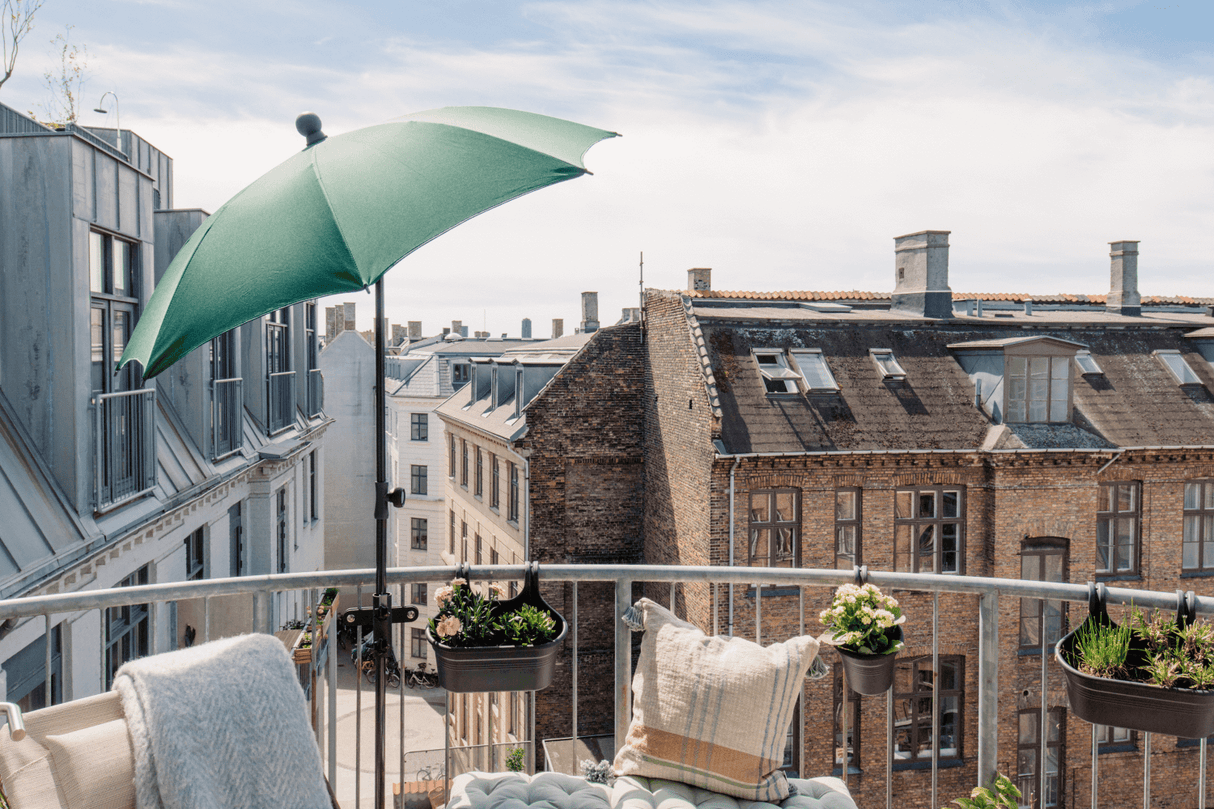 Ellen parasoll med tilt Ø130 cm