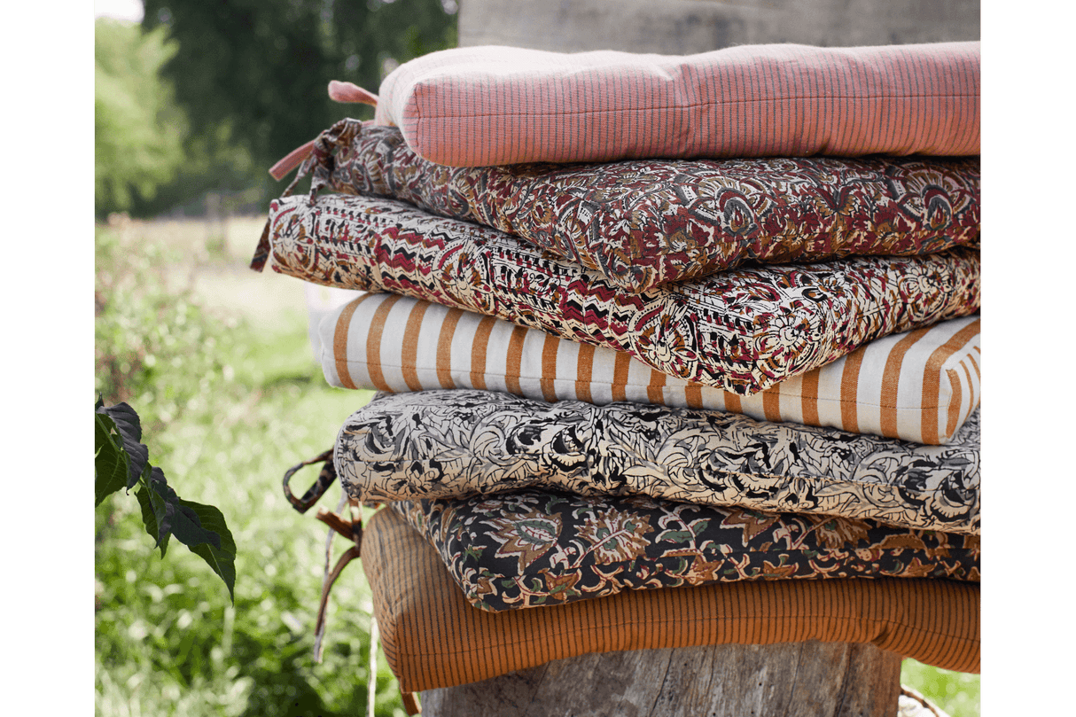 Randig sittdyna, honey 45 x 45 cm