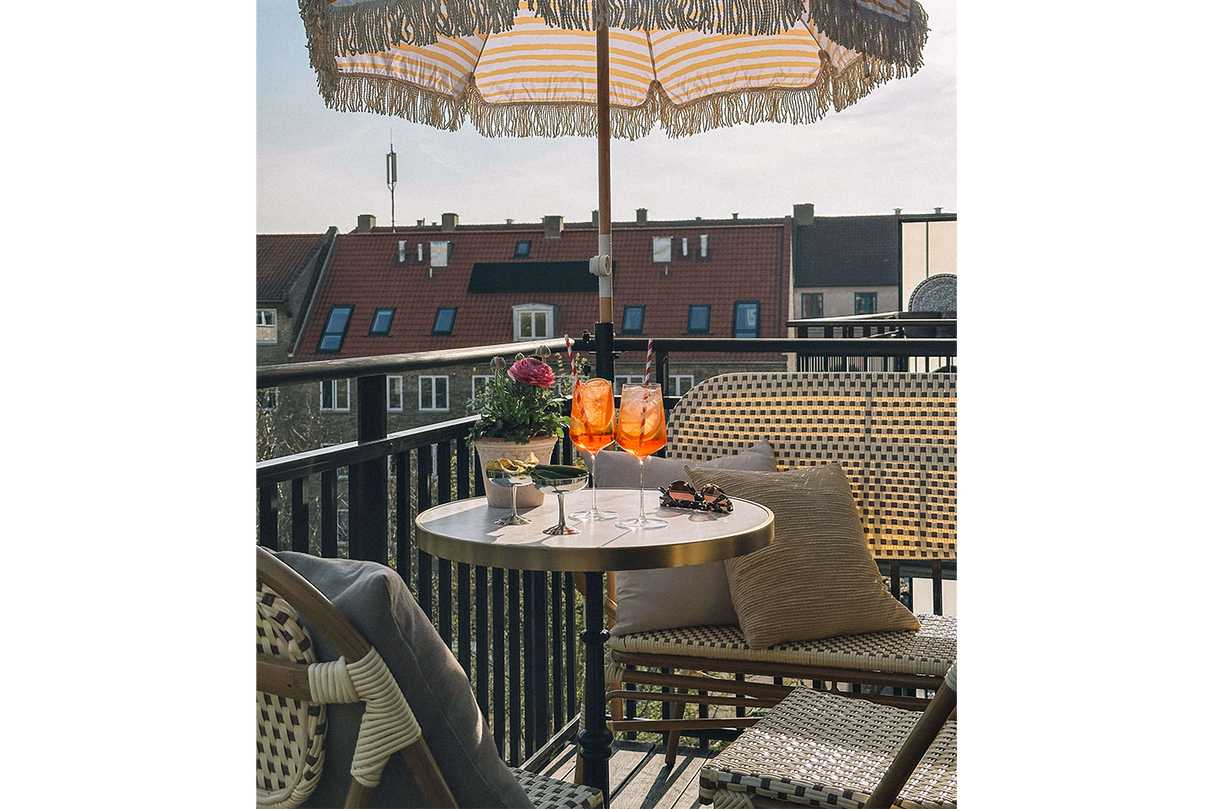 Babette cafébänk med fransk flätning 108 cm