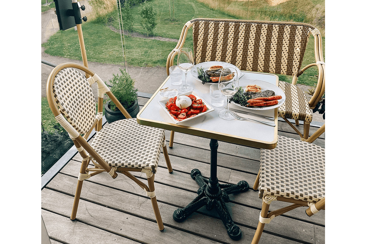 Florine cafébord med stomme i gjutjärn 60 x 60 cm