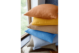 Luxury light linne kuddfodral med sydd kant 50 x 50 cm