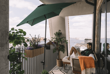 Frida rektangulär parasoll med vev och tilt 140 x 220 cm