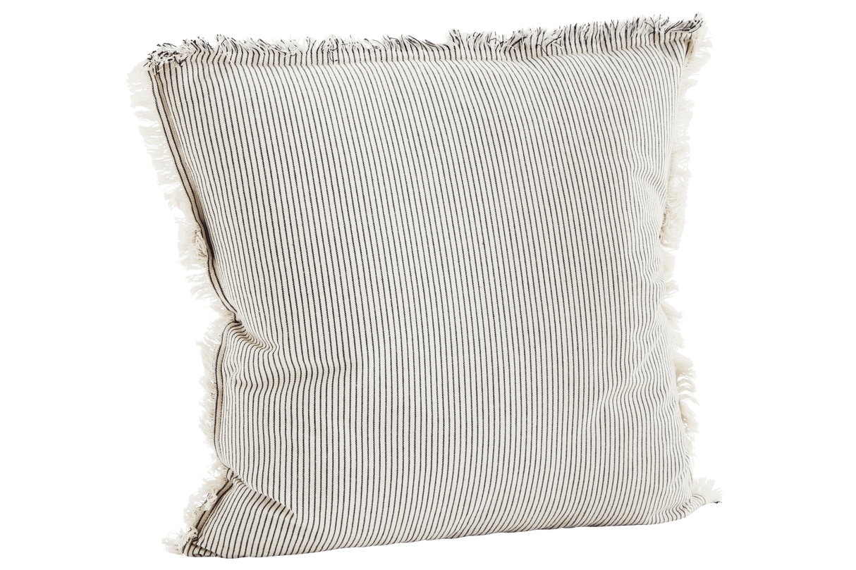 Kritstrecksrandig kuddfodral med fransar 50 x 50 cm