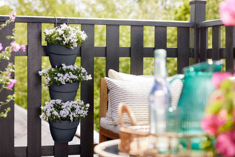 Vibia campana vertikalt krukset