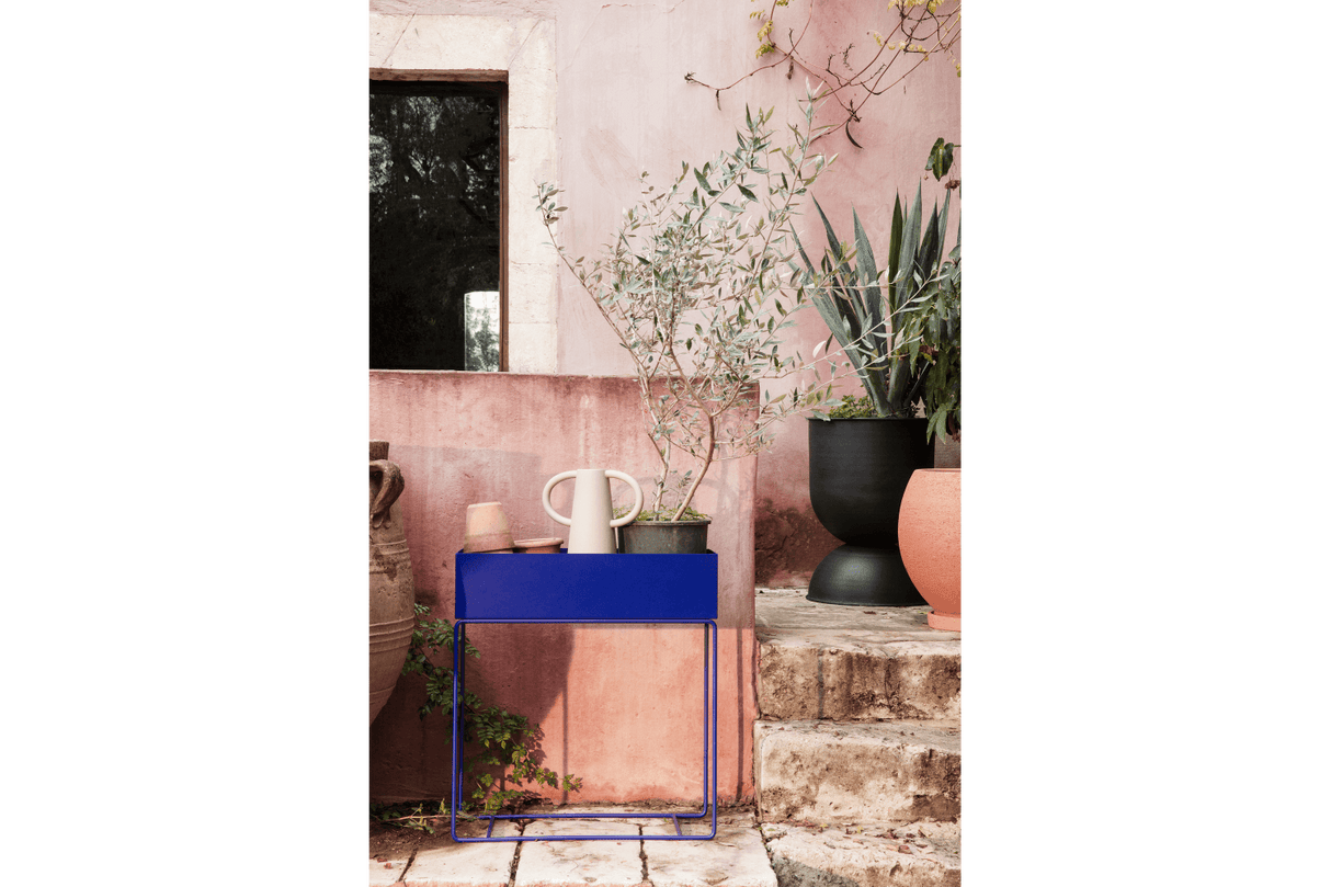 Växtlåda på stativ