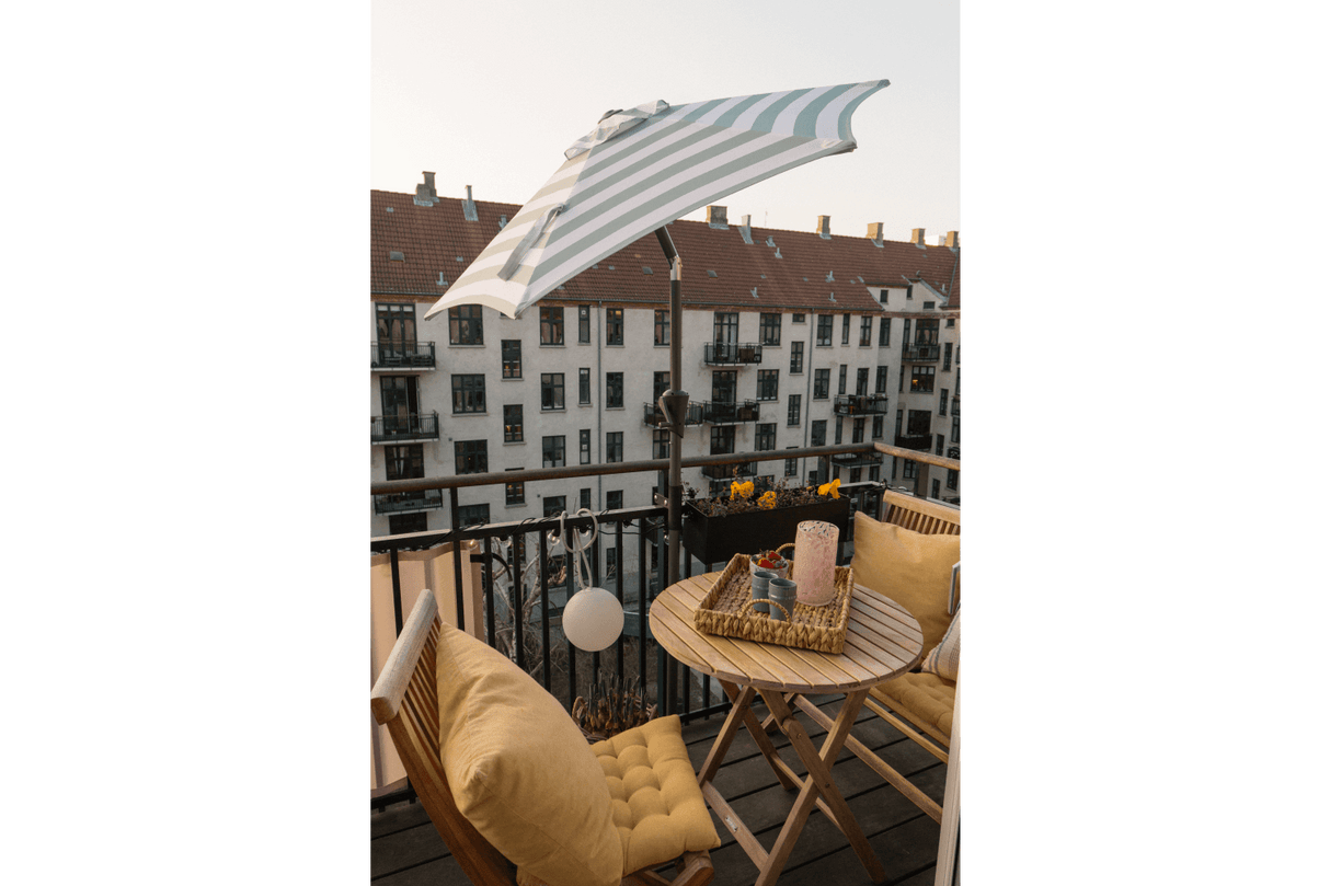 Frida randig parasoll med vev och tilt Ø160 / Ø200 cm