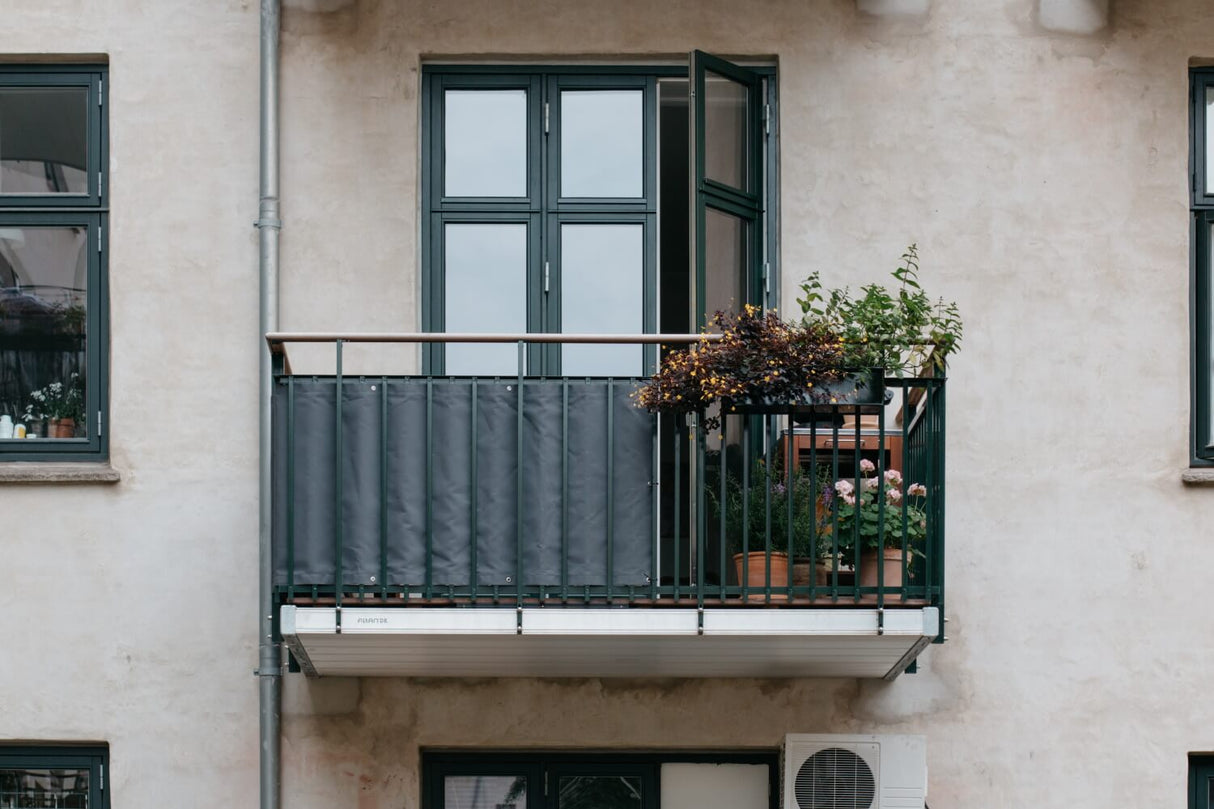 Måttbeställt balkongskydd – Markiskvalitet med 10 års garanti