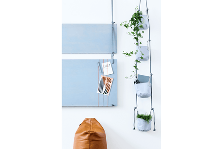 Vertikal blomsterampel till vägg och tak