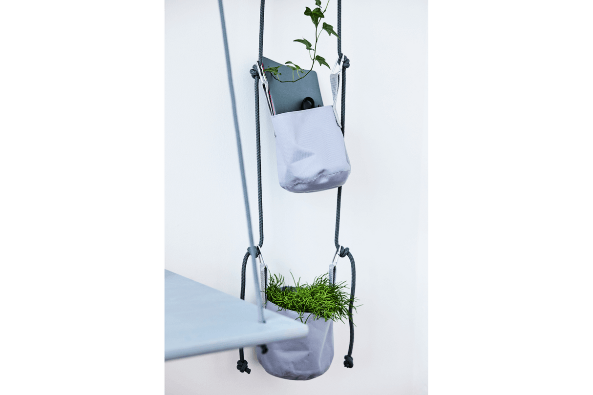 Vertikal blomsterampel till vägg och tak